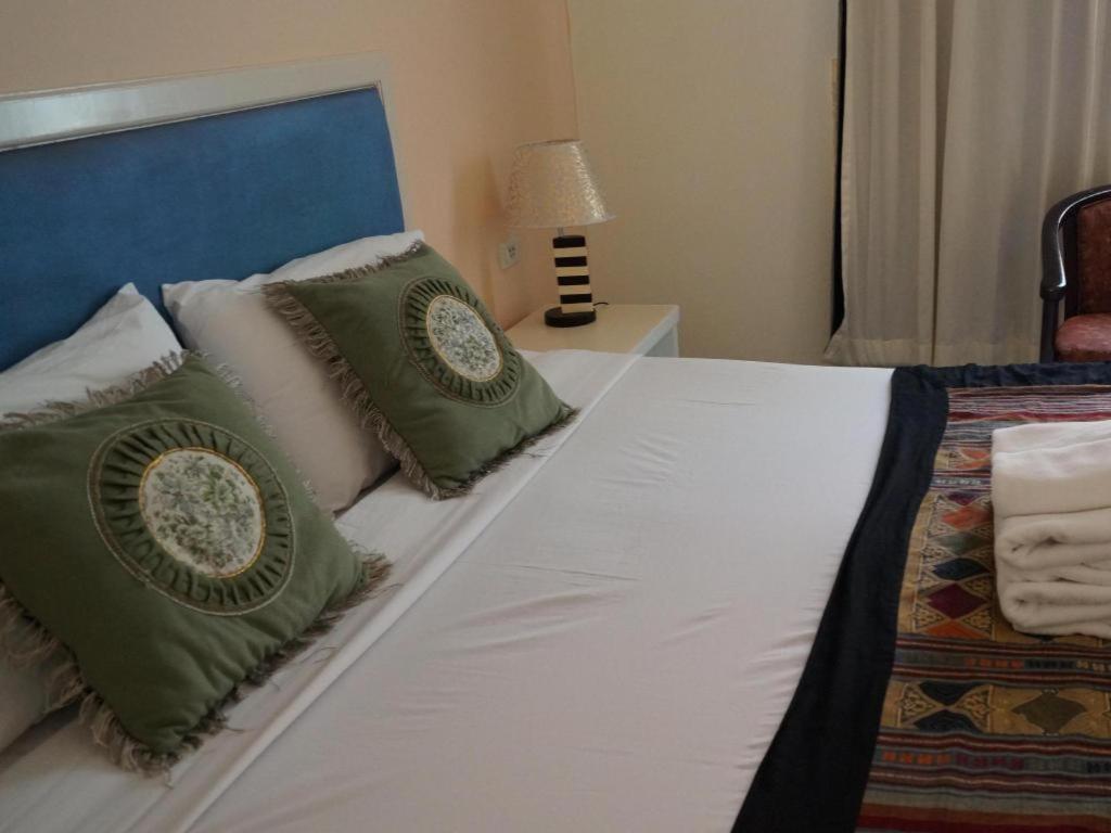 Seng Aroun Hotel Паксе Екстериор снимка
