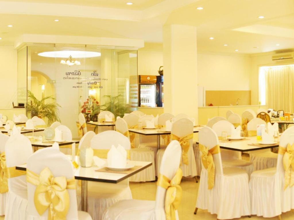 Seng Aroun Hotel Паксе Екстериор снимка