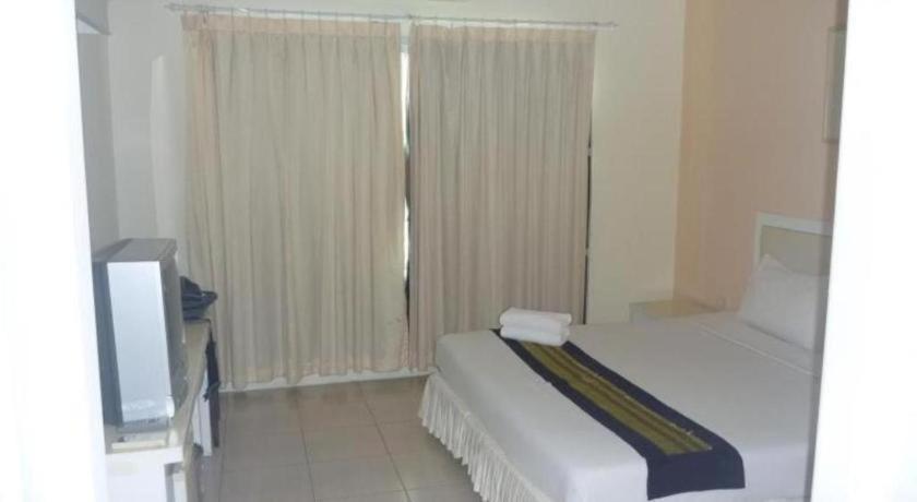Seng Aroun Hotel Паксе Екстериор снимка