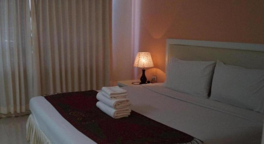 Seng Aroun Hotel Паксе Екстериор снимка