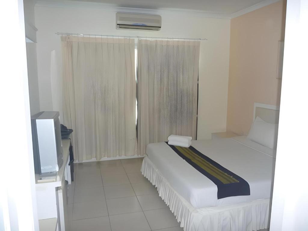 Seng Aroun Hotel Паксе Екстериор снимка