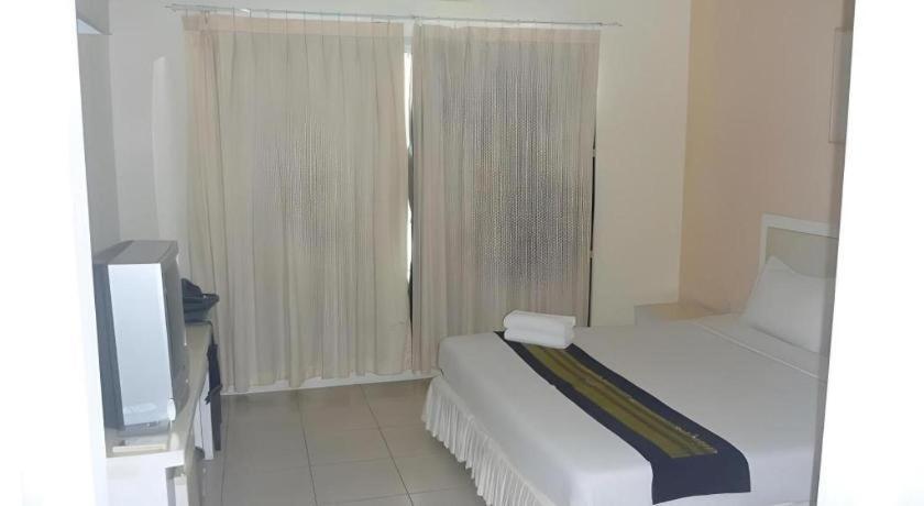 Seng Aroun Hotel Паксе Екстериор снимка